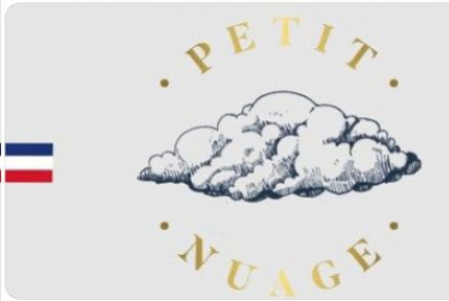 Petit Nuage : L'&eacute;l&eacute;gance Fran&ccedil;aise Des Eliquides